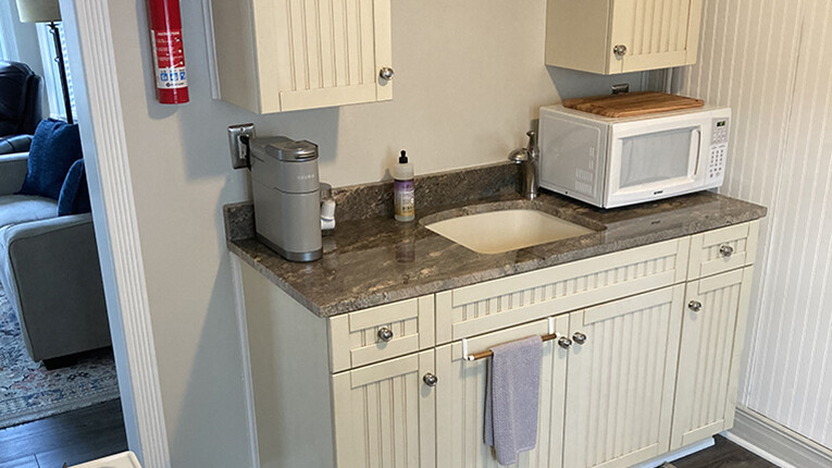 The kitchenette at Crow's Nest Cabin. The kitchenette at Crow's Nest Cabin.