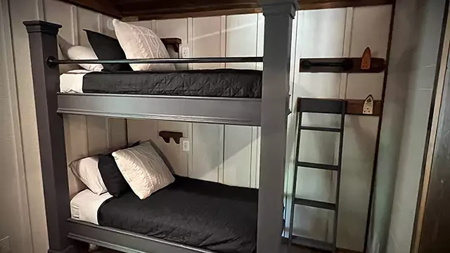 Bunk-beds at Little Wood Lodge